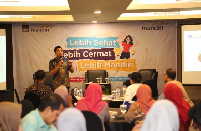 Tingkatkan Kesadaran Kesehatan, AXA Mandiri Gelar Talkshow Kesehatan dan Literasi Keuangan di Padang